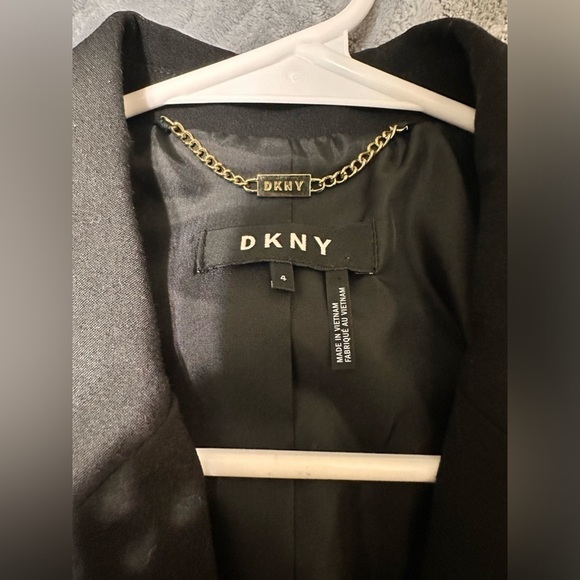 DKNY Women’s Black Blazer - Picture 8 of 11